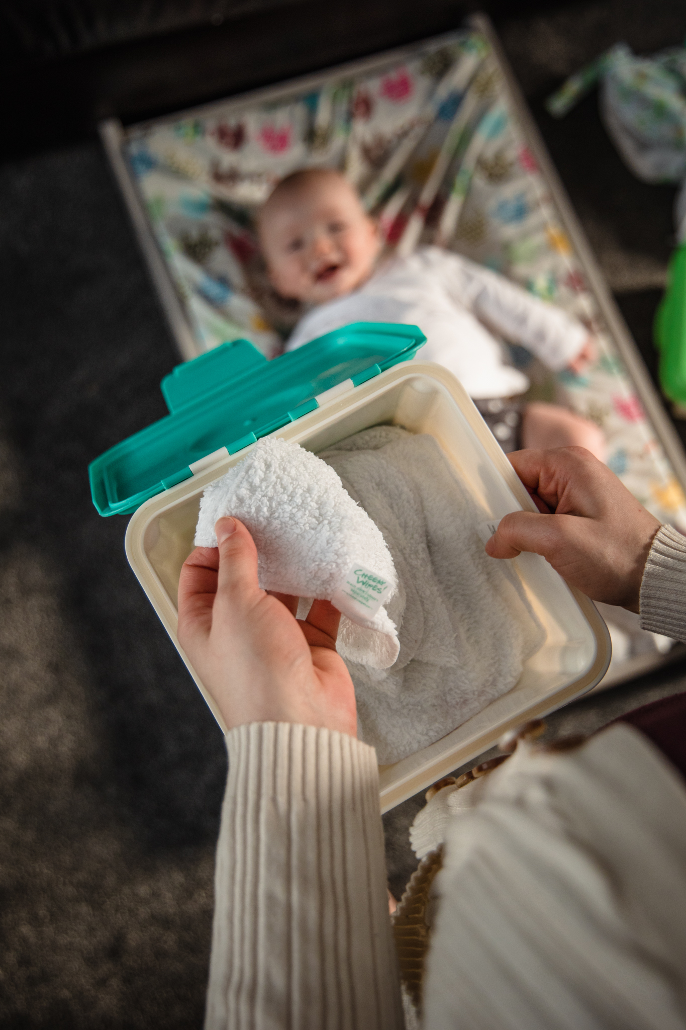 All-in-one reusable baby wipes kit 