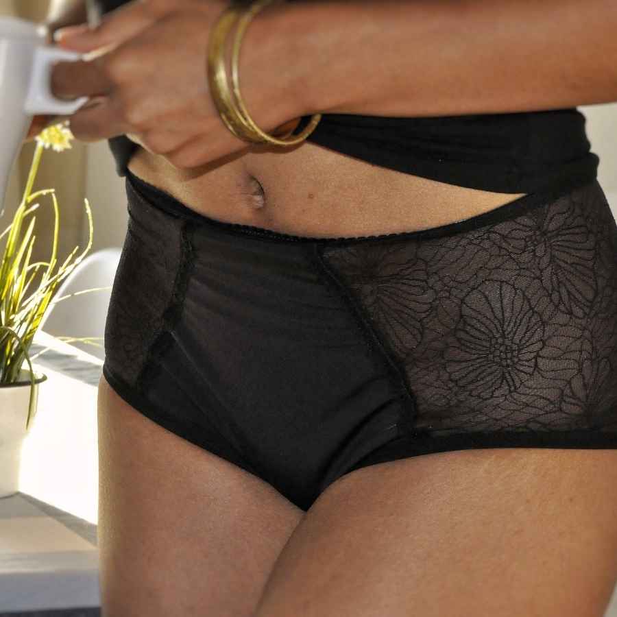 Comfy - High waist Womens Underwear Subscription - Regular Flow