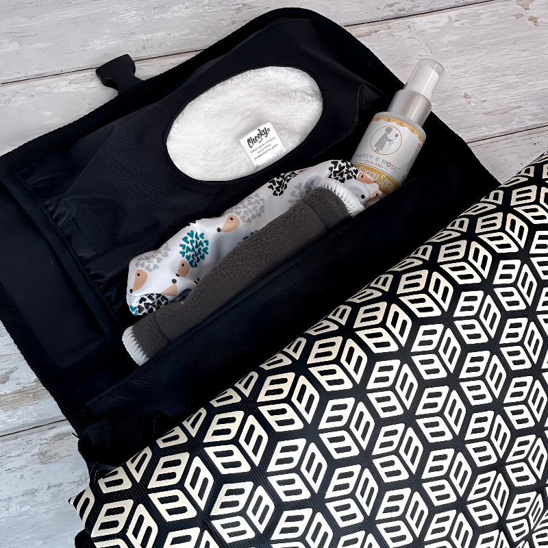 Nappy Wallet and Change Mat Combo Clips to Buggy CW